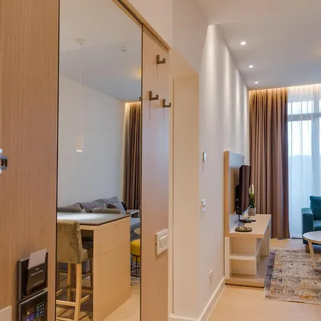 Zepterme By & Free Private Parking Apartmán